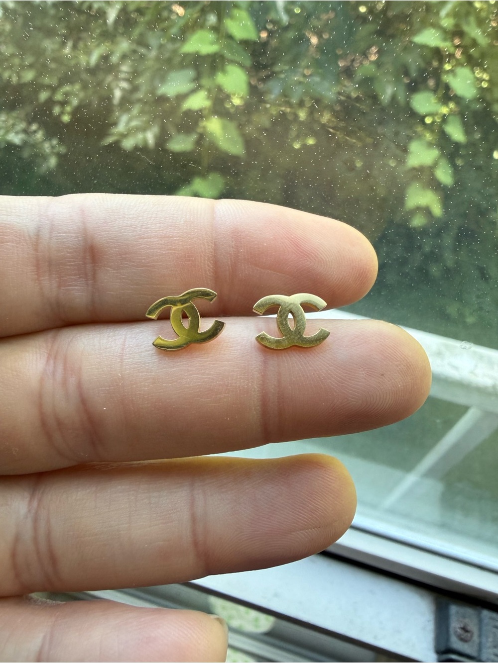 Gold Interlock Luxury Stud Earrings - Picture 2 of 2